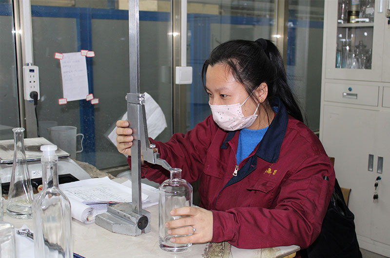 Glass Bottle Quality Control